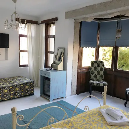 Bandha Guest house 2*