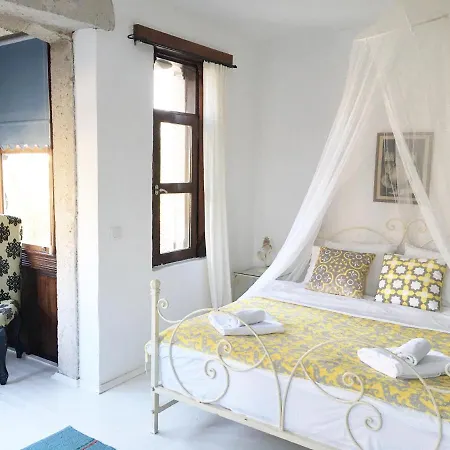 Bandha Guest house 2*